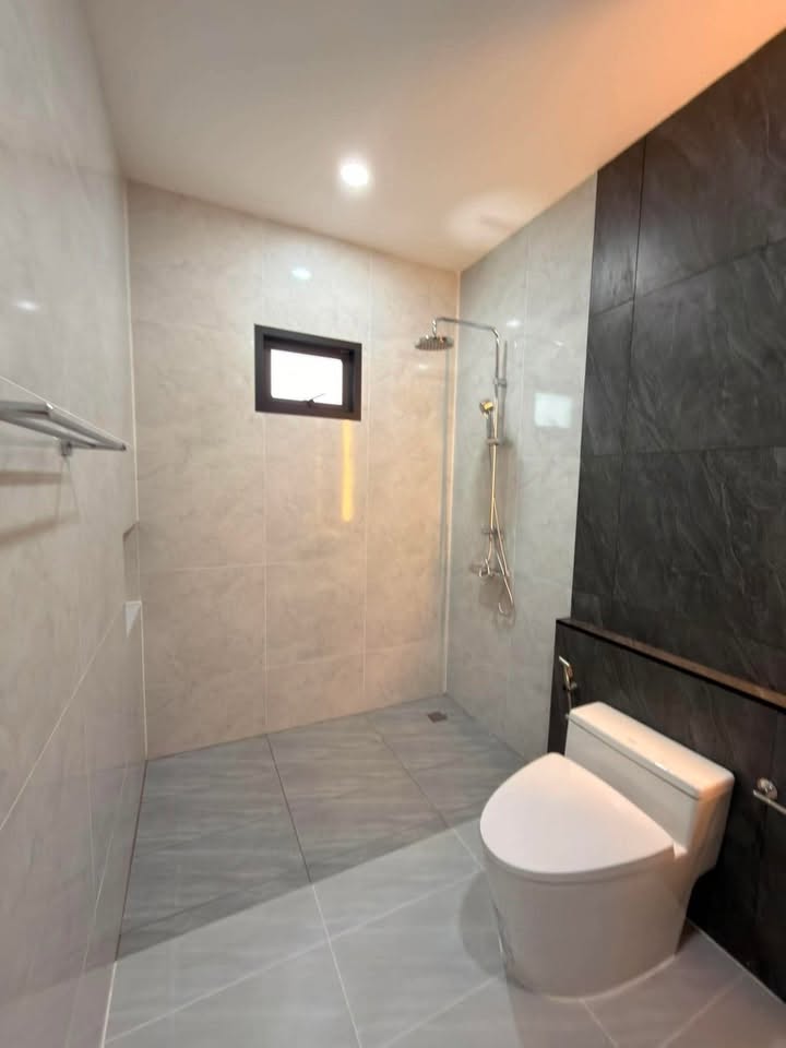 751611348_1349901787255961_2410387899629223503_n CODE :EP0927 | Chaiyapruek 2 Road, South Pattaya 3 Bedrooms 3 Bathrooms price Start Price 6,715,000THB