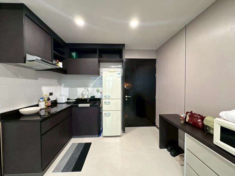 EP0977 | THE OCEAN PEARL PRATUMNAK Beautiful 1-Bedroom Condo in Pratumnak